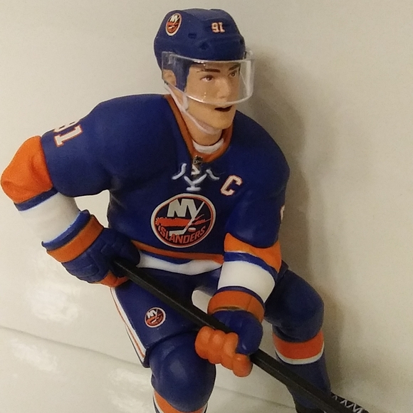 Hallmark John Tavares Ornament - Picture 5 of 6